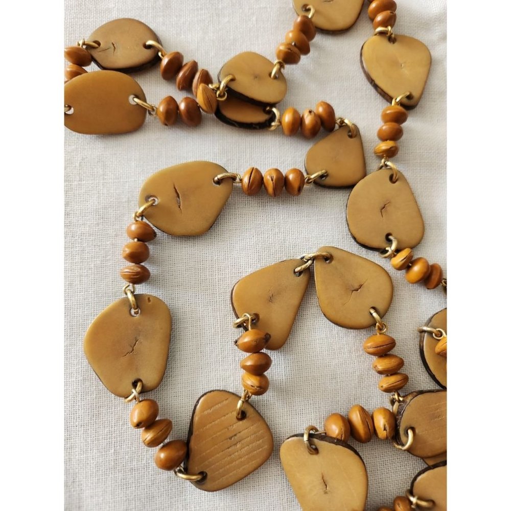 Unique Acrylic Seed Bead Necklace 1970s